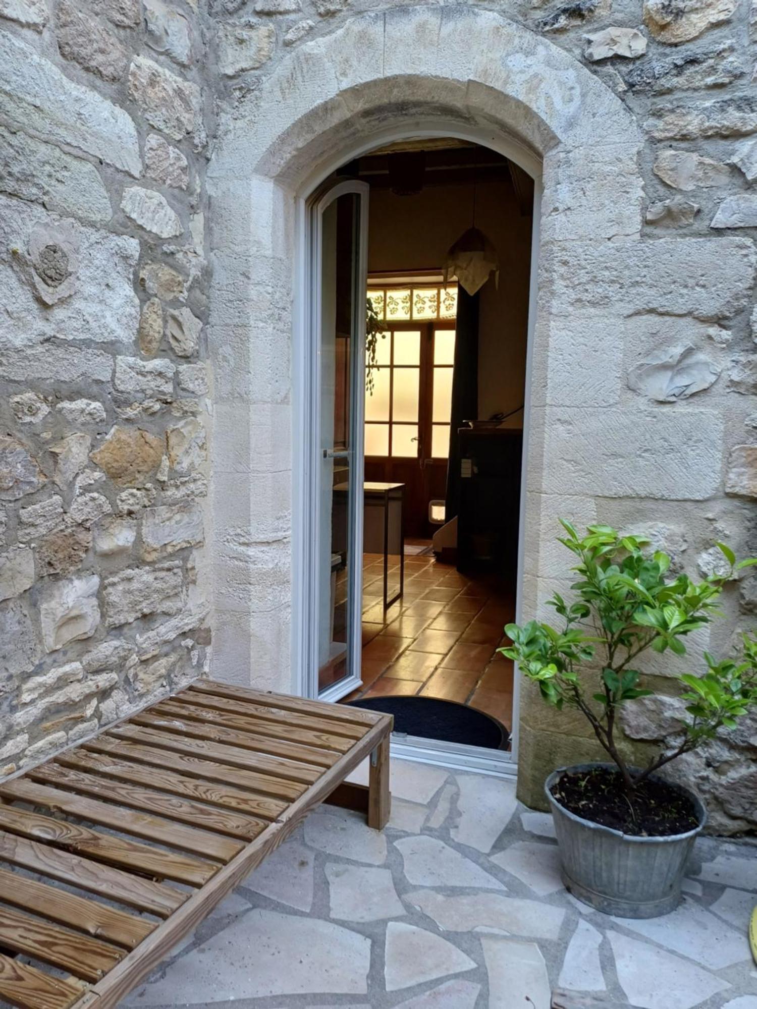 Chambre D Hotes Aramon 外观 照片